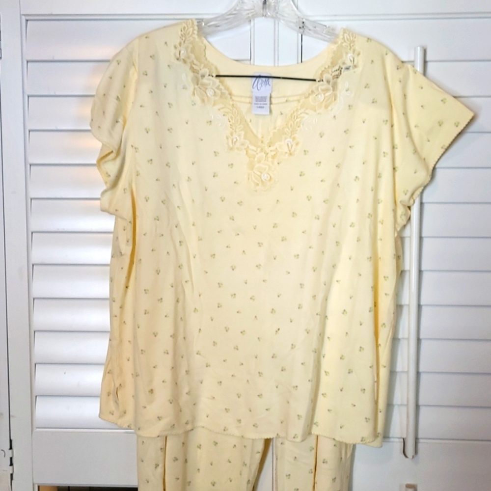 Aria 100% cotton pajama set, pale yellow.